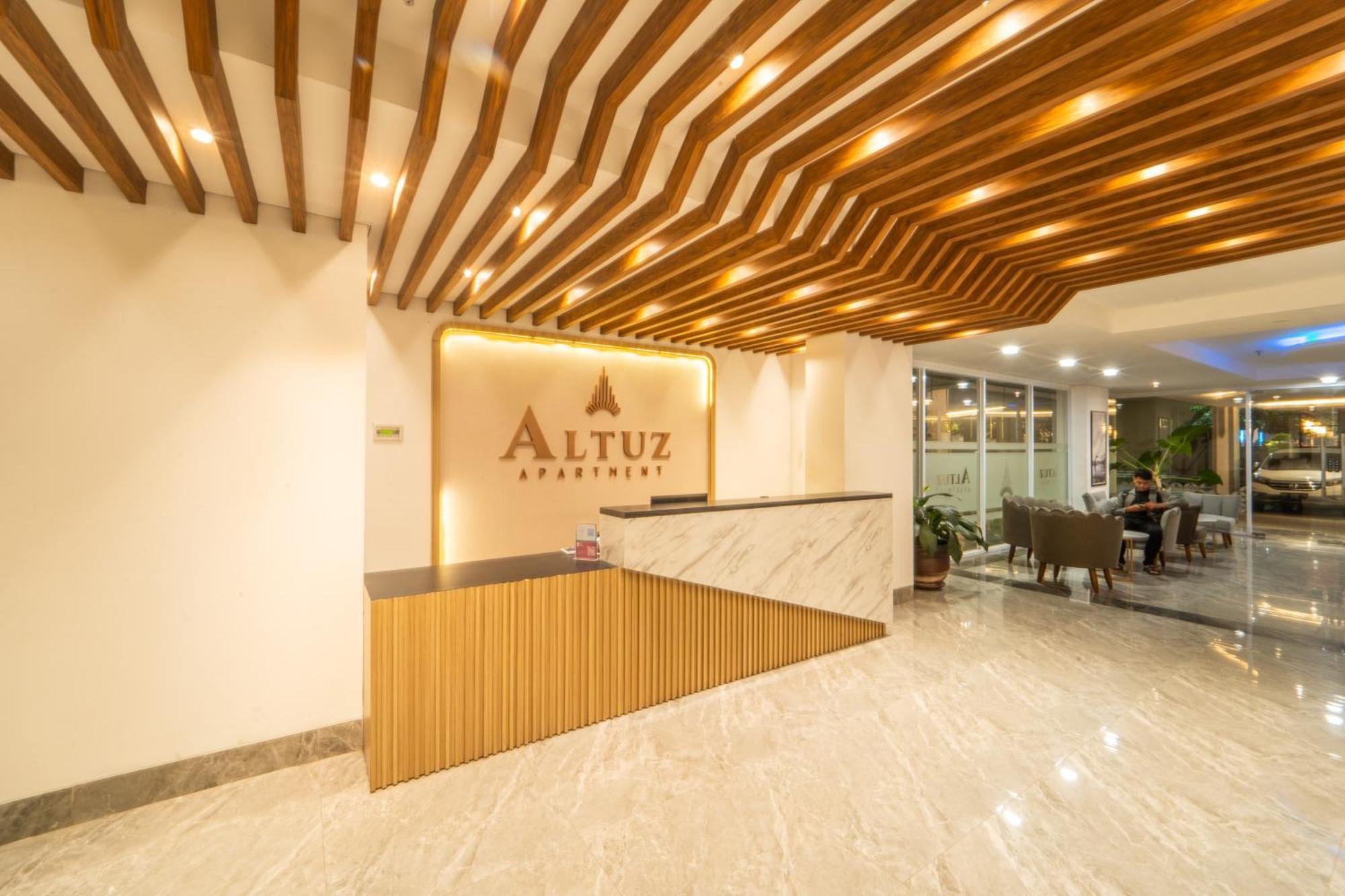 Redliving Apartemen Premium Exclusive Seturan 日惹 外观 照片